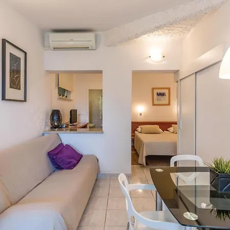 Apartamento Dracice Cr