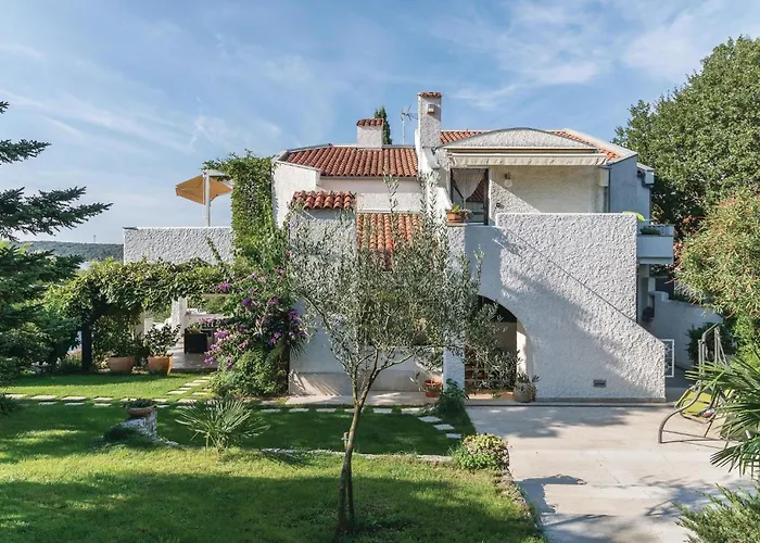 Dracice Cr Lejlighed *